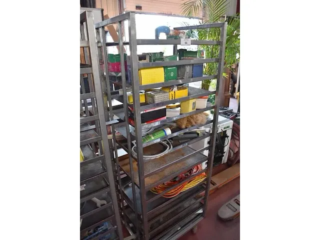 2 rekjes met kleine partij schroeven en klein materiaal (29) - afbeelding 13 van  14