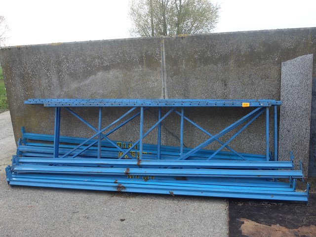 2 rekken l3,50 x h2,90m (4 staanders en 12 liggers) - afbeelding 1 van  2