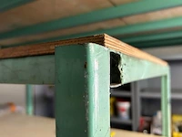 2 rekken met inhoud - afbeelding 2 van  8