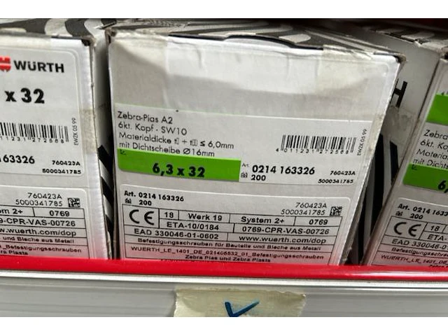 2 rekken würth met vastzetmateriaal - afbeelding 7 van  9