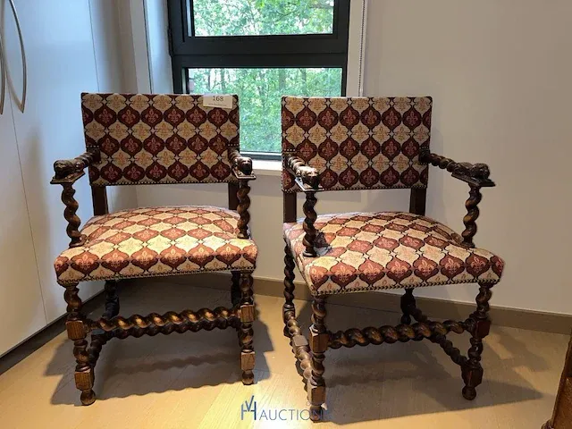 2 renaissancestijl stoelen - afbeelding 2 van  8