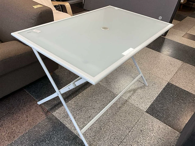 2 rieten terrasstoelen en opklapbare tafel - afbeelding 3 van  3