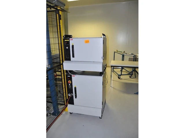 2 * robot abb ab - afbeelding 4 van  8