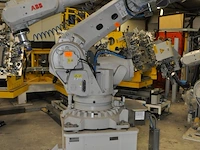 2 * robot abb incl. keyence device - afbeelding 3 van  6