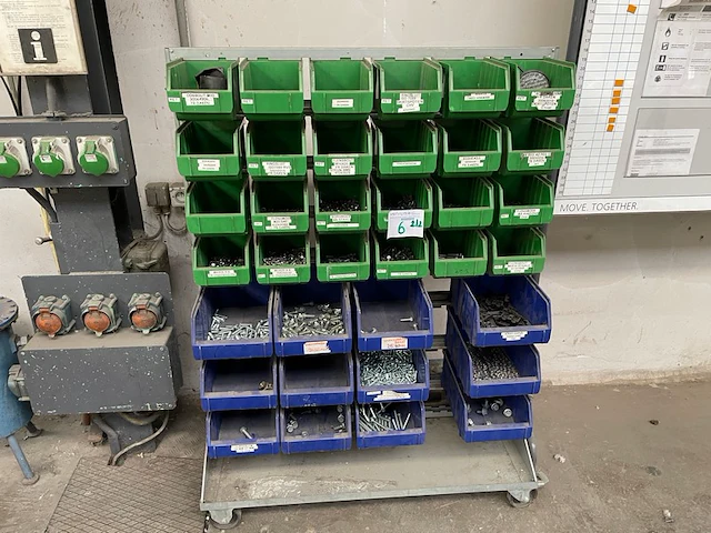 2 rokarren met vastzetmateriaal - afbeelding 1 van  2