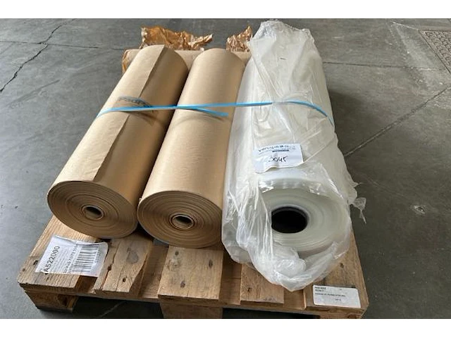 2 rollen papier + 1 rol plastiek - afbeelding 2 van  4