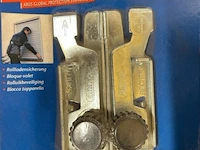 2 rolluikbeveiligingen abus - afbeelding 2 van  3