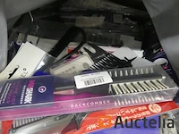 2 roltafels 4 lades met inhoud - afbeelding 6 van  9