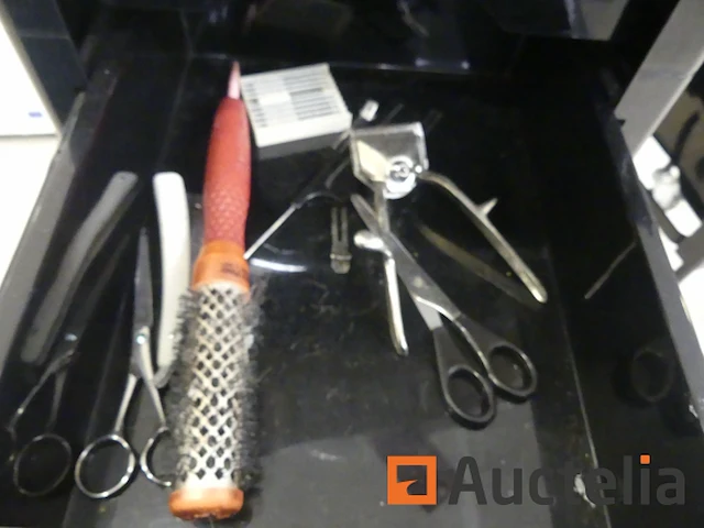 2 roltafels 4 lades met inhoud - afbeelding 7 van  9