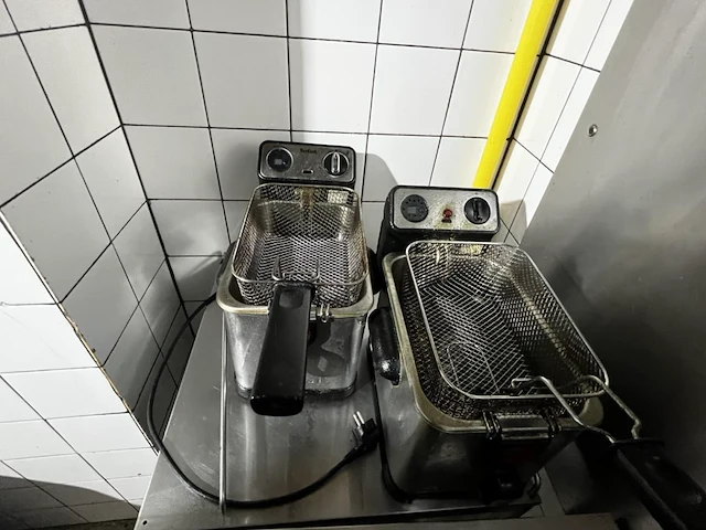 2 rvs friteuse tefal - afbeelding 2 van  3