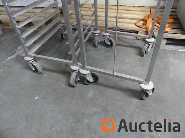 2 rvs trolleys met waterpassen - afbeelding 2 van  5