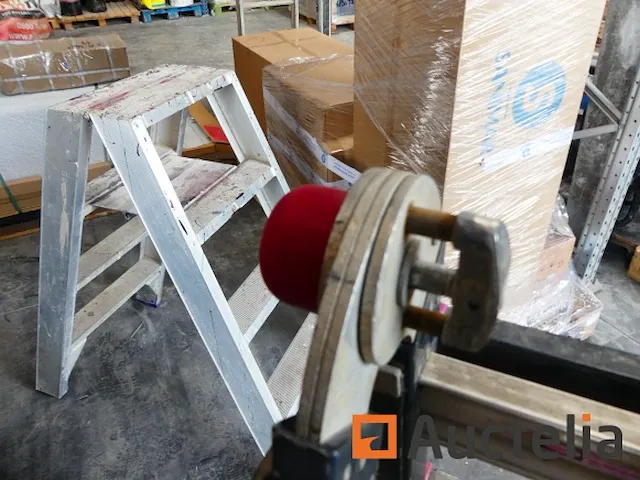 2 schalen en aluminium trapladder - afbeelding 3 van  11