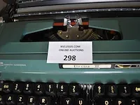 2 schrijfmachines is koffer borther , smith-corona - afbeelding 2 van  8