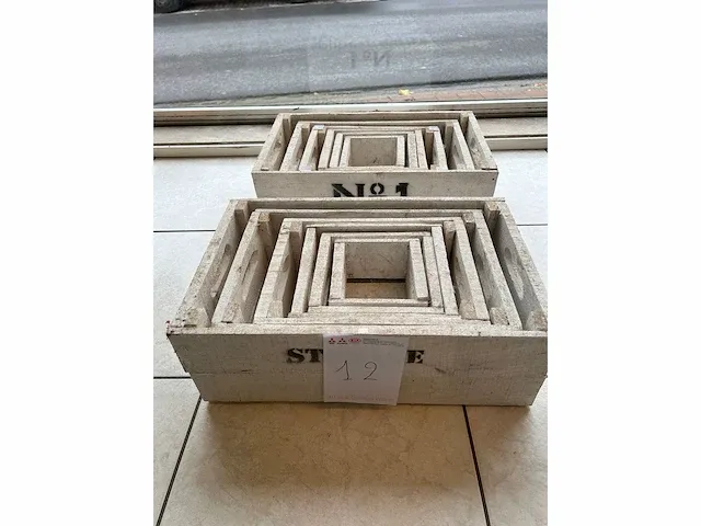 2 sets houten kisten witte kleur - afbeelding 1 van  2