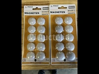 2 sets koelkastmagneten wit - afbeelding 1 van  1
