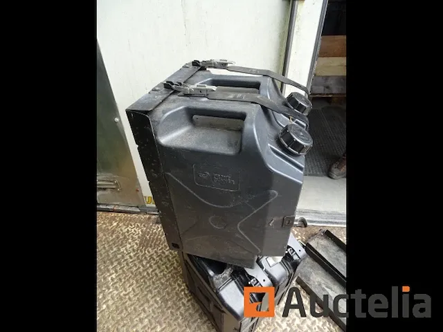 2 sets van 2 jerrycans voor jeep, 2 sets voor jerrycans voor jeep - afbeelding 7 van  11
