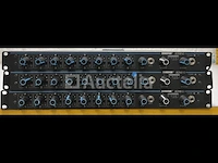 2 shure scm810 8-kanaals microfoonmixers - afbeelding 1 van  1