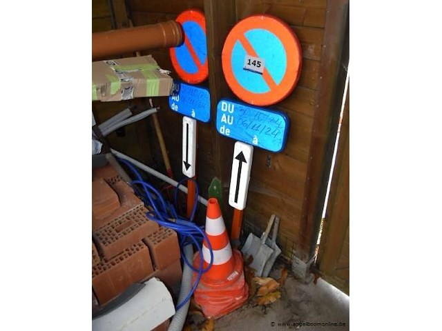 2 signalisatieborden - afbeelding 1 van  1