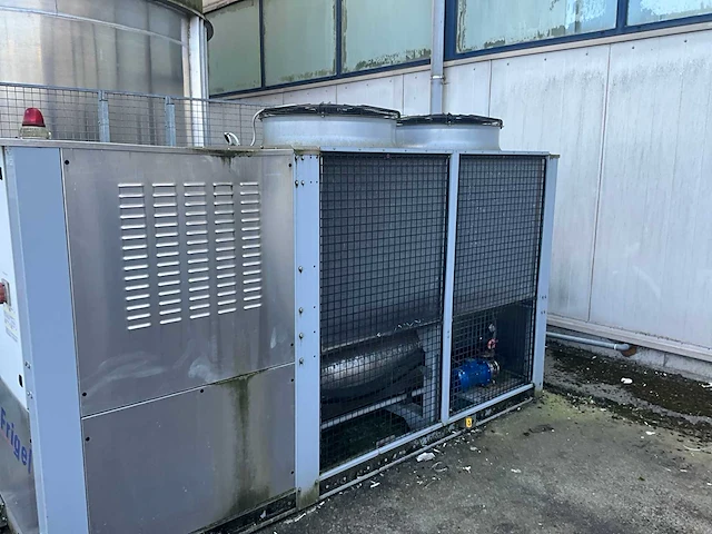 2 silo’s 150 ton met chiller frigel en droger munters - afbeelding 30 van  59