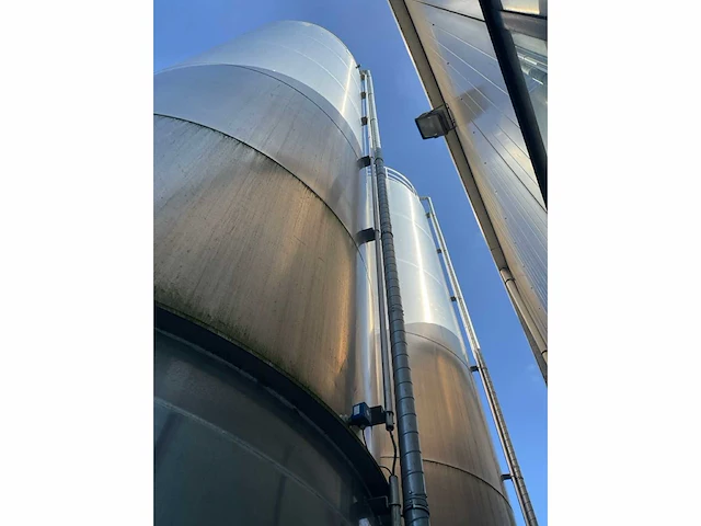 2 silo’s 150 ton met chiller frigel en droger munters - afbeelding 47 van  59