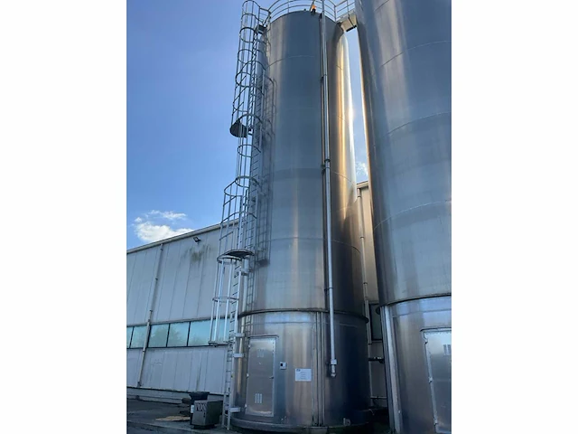 2 silo’s 150 ton met chiller frigel en droger munters - afbeelding 48 van  59
