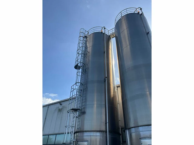 2 silo’s 150 ton met chiller frigel en droger munters - afbeelding 49 van  59