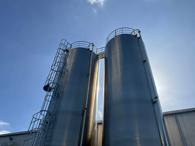 2 silo’s 150 ton met chiller frigel en droger munters - afbeelding 50 van  59