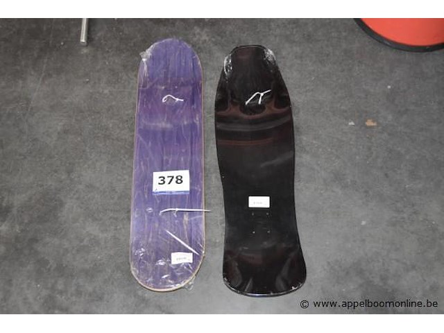 2 skateboard planken - afbeelding 1 van  3