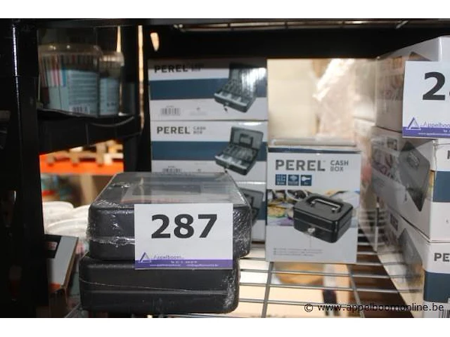 2 sleutelkastjes plus 4 geldkistjes perel - afbeelding 1 van  2