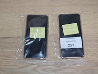 2 smartphones samsung galaxy a10 zonder lader (b401) - afbeelding 1 van  5