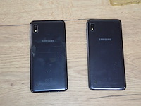 2 smartphones samsung galaxy a10 zonder lader (b401) - afbeelding 5 van  5