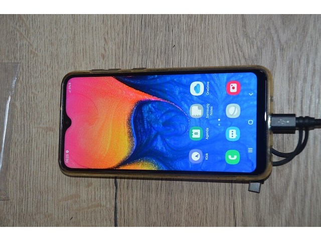 2 smartphones samsung galaxy a10 zonder lader (b401) - afbeelding 4 van  5