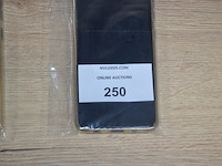 2 smartphones samsung galaxy a10 zonder lader met gebarsten schermen (b401) - afbeelding 2 van  9