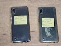 2 smartphones samsung galaxy a10 zonder lader met gebarsten schermen (b401) - afbeelding 4 van  9