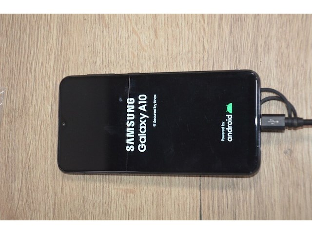 2 smartphones samsung galaxy a10 zonder lader met gebarsten schermen (b401) - afbeelding 5 van  9