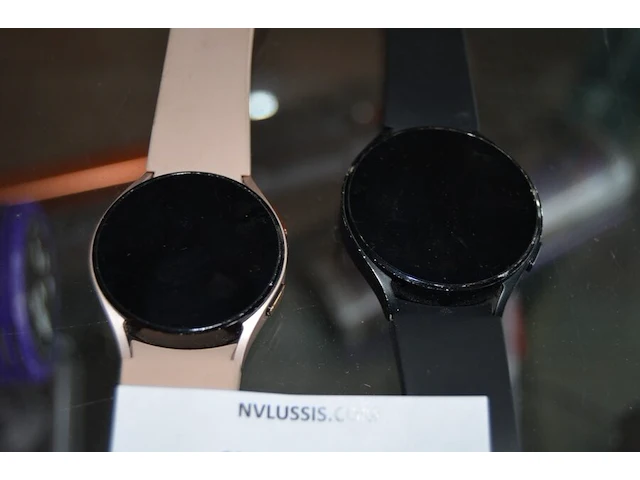 2 smartwatches samsung (b1) - afbeelding 3 van  4