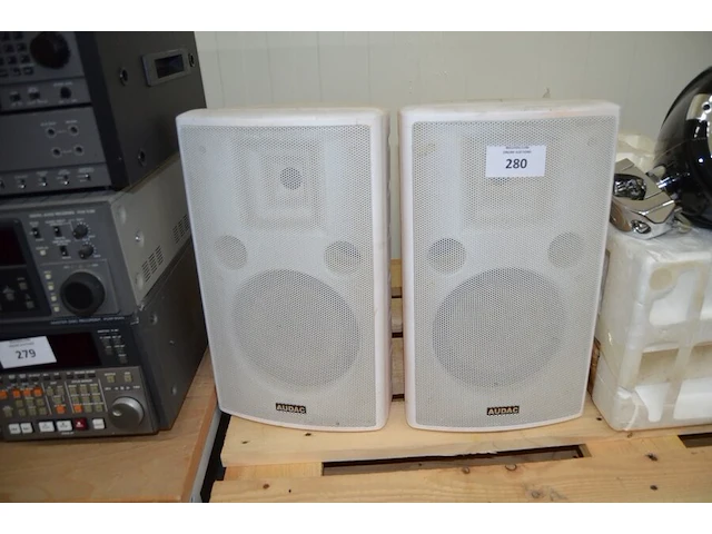 2 speakers audac - afbeelding 1 van  6