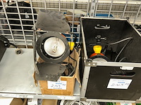 2 spots - afbeelding 1 van  5