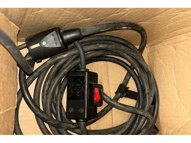 2 spots - afbeelding 5 van  5