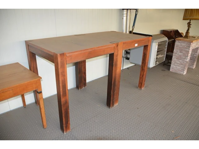 2 staantafels ca. 1 m x 1 m - afbeelding 2 van  4