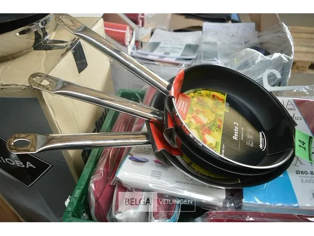 2 steelpannen 24 cm & 1 steelpan 28 cm - afbeelding 4 van  4