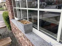 2 stenen bloembakken - afbeelding 2 van  2