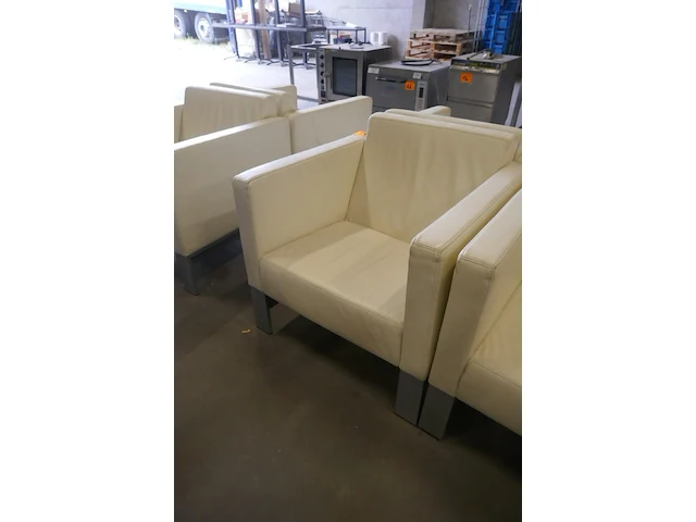 2 stijlvolle lederen designzetels drisag - afbeelding 4 van  4