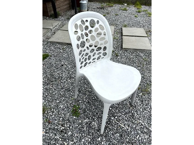 2 stoelen polypropyleen - afbeelding 1 van  2