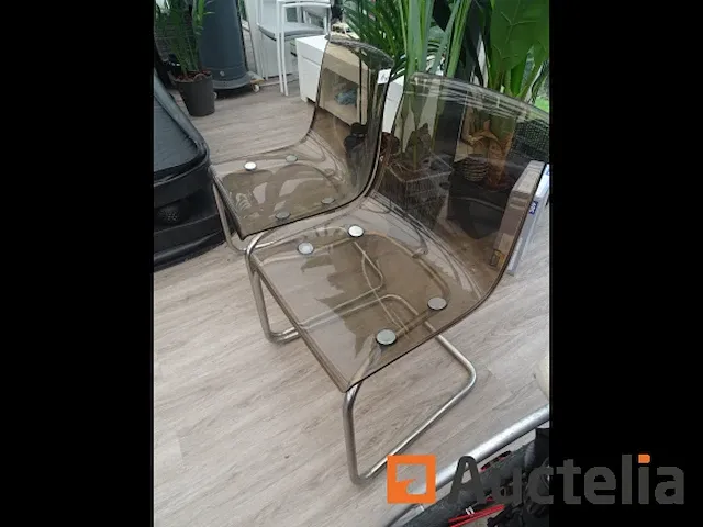 2 stoelen pvc-ontwerp - afbeelding 2 van  3