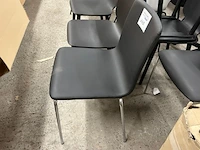 2 stoelen - afbeelding 2 van  5