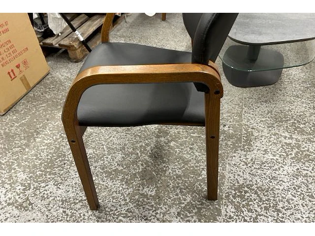 2 stoelen - afbeelding 4 van  6