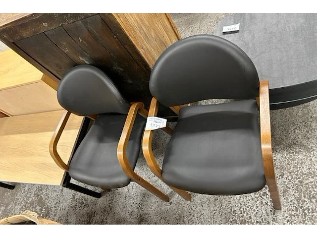 2 stoelen - afbeelding 6 van  6