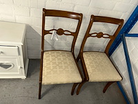 2 stoelen - afbeelding 1 van  5