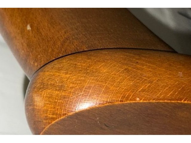 2 stoelen - afbeelding 2 van  5